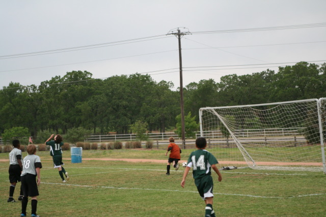 2011/04(April)/soccer/640x480_2011-04-30-Soccer Tournament-103.JPG